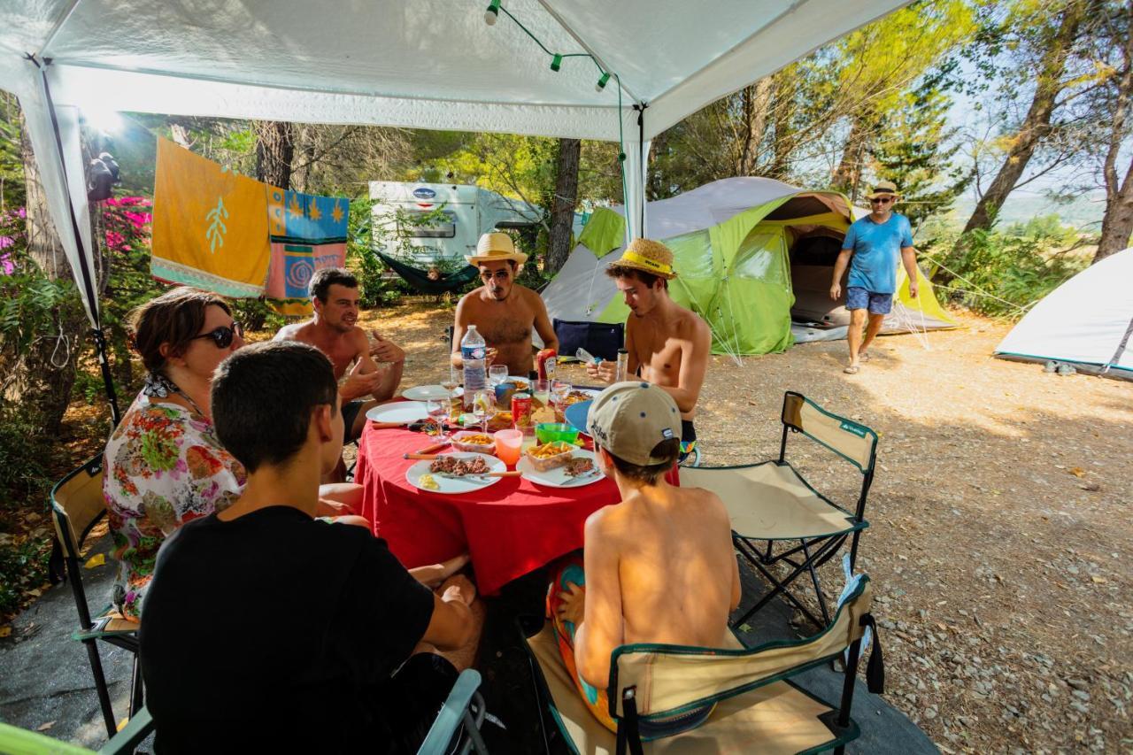 Camping la Peiriere Tuchan Esterno foto